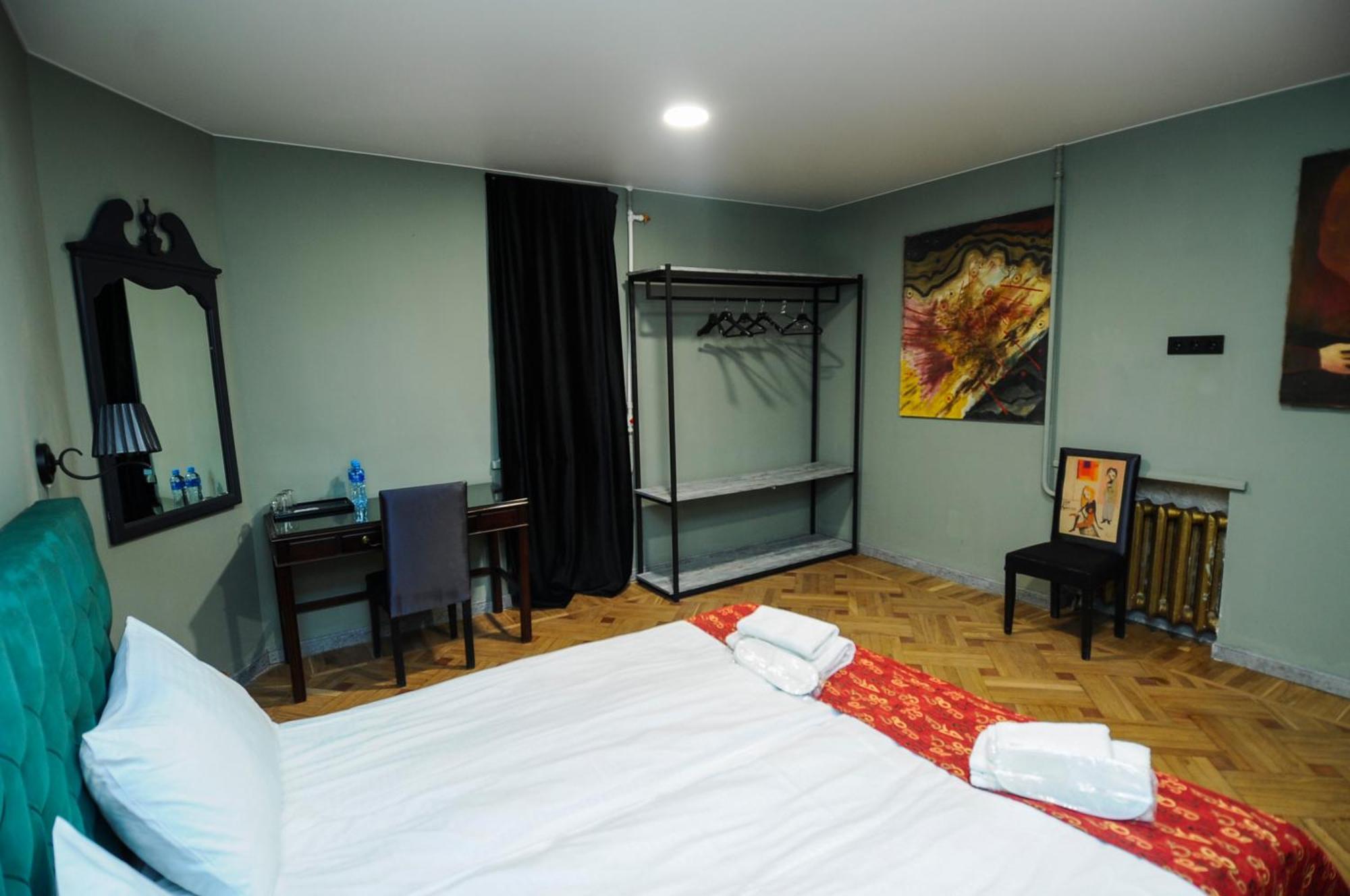 Art Hotel Home Tbilisi Exterior photo
